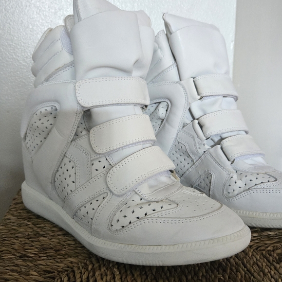 ISABEL MARANT Beckett Sneakers Perforated  Trainers in White Leather - Picture 3 of 4